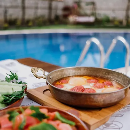 Deruni Ilica Σμύρνη