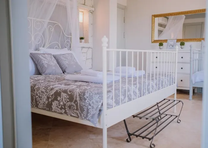 Otel Deruni Ilıca İzmir