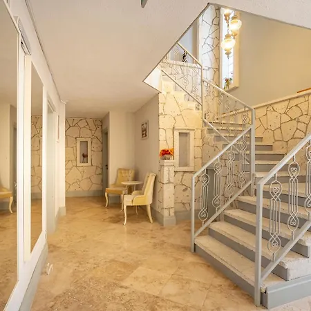 Deruni Ilica Hotel İzmir