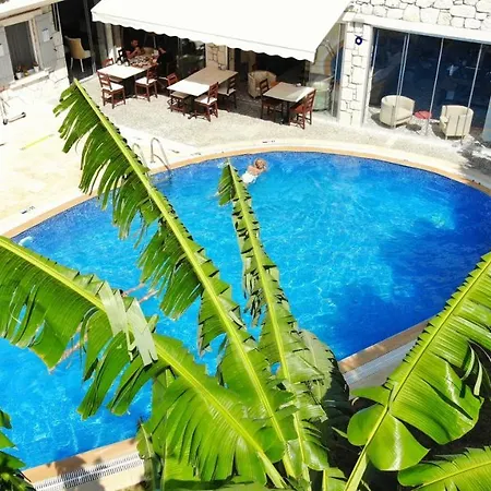 Deruni Ilica 이즈미르